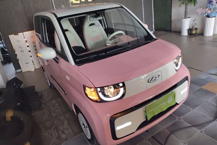 Used Chery QQ Ice Cream 2022 Taohuanxi Sweet Peach Edition Front Right 45 Deg