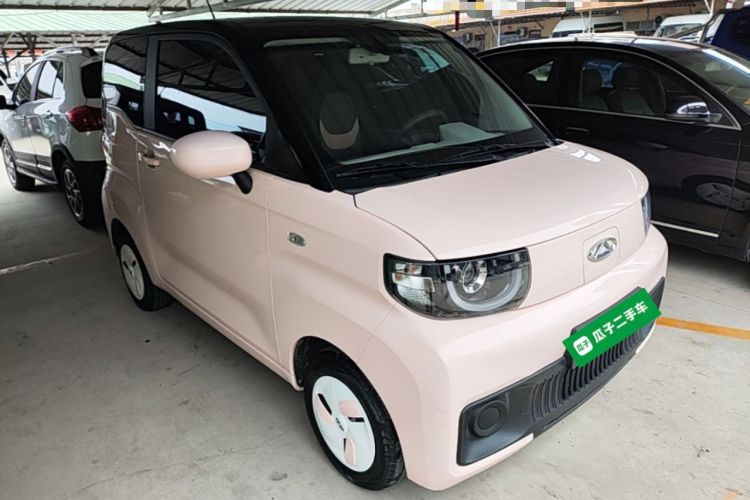 Used Chery QQ Ice Cream 2022 170km Sundae Phosphate Lithium-Ion Front Right 45 Deg