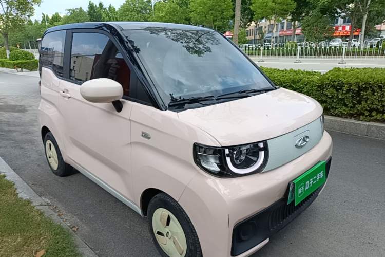 Used Chery QQ Ice Cream 2022 170km Sundae Phosphate Lithium-Ion Front Right 45 Deg
