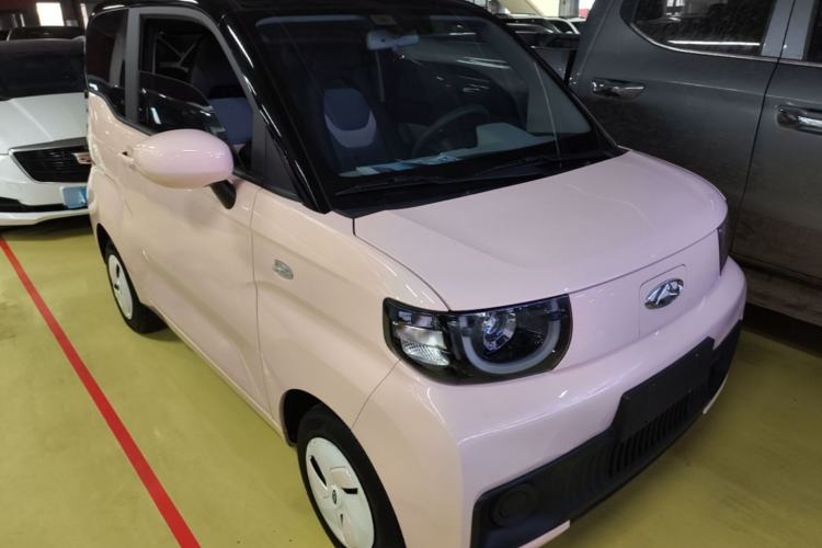 Used Chery QQ Ice Cream 2022 170km Sundae Phosphate Lithium-Ion Front Right 45 Deg