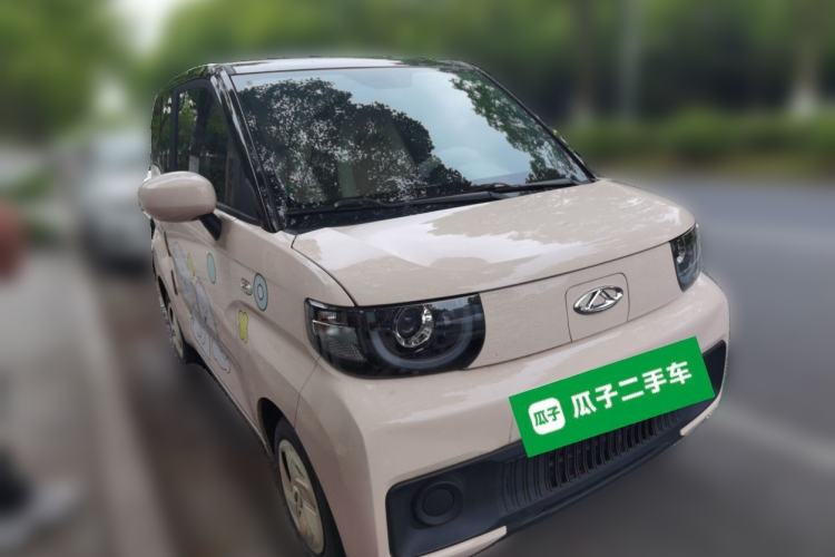Used Chery QQ Ice Cream 2022 170km Sundae Phosphate Lithium-Ion Front Right 45 Deg