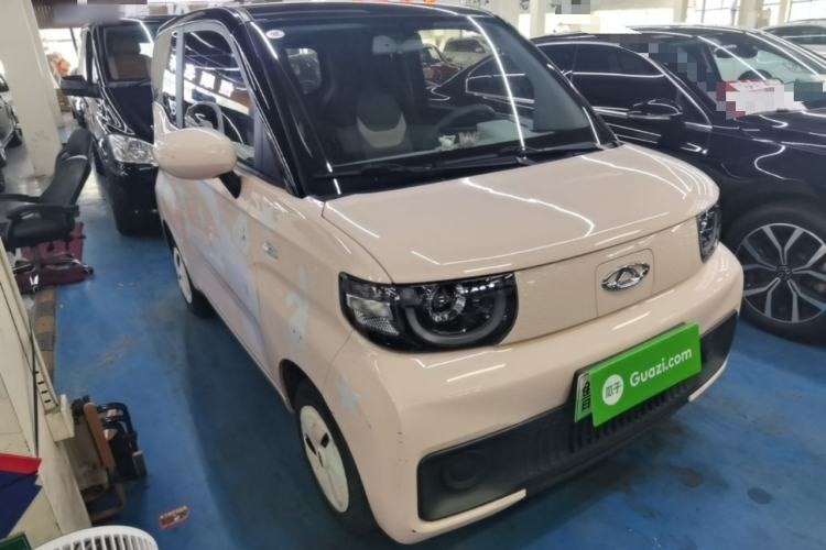 Used Chery QQ Ice Cream 2022 120km Conical Shape Lithium Iron Phosphate Front Right 45 Deg