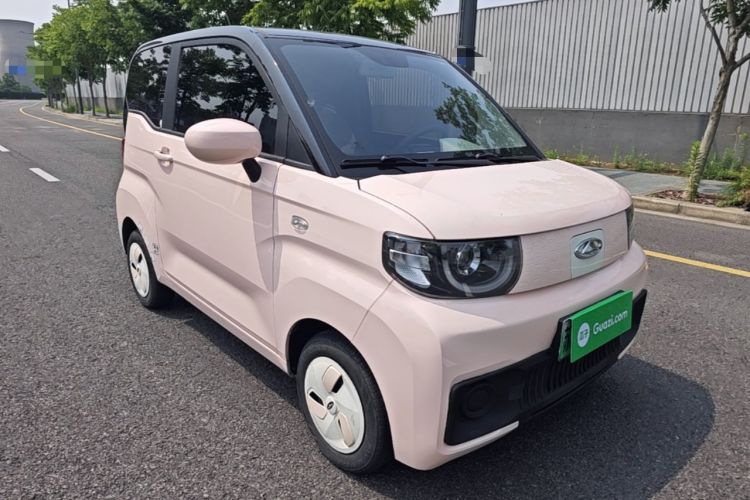 Used Chery QQ Ice Cream 2022 170km Sundae Phosphate Lithium-Ion Front Right 45 Deg
