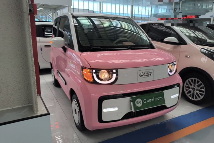 Used Chery QQ Ice Cream 2022 Taohuanxi Fragrant Peach Model Front Right 45 Deg