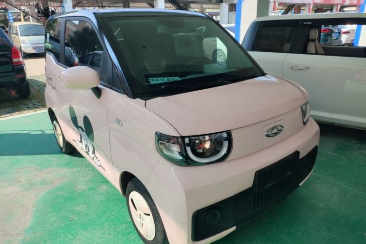 Used Chery QQ Ice Cream 2022 170km Sundae Phosphate Lithium-Ion Front Right 45 Deg