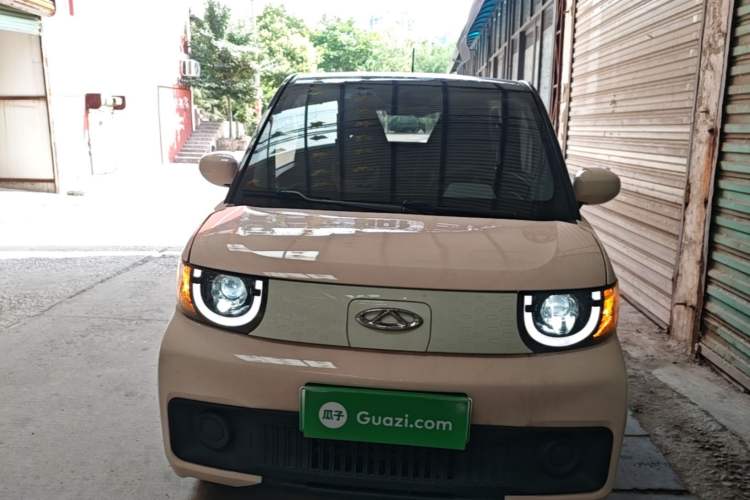 Used Chery QQ Ice Cream 2022 120km Conical Shape Lithium Iron Phosphate Front
