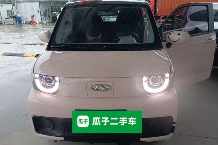 Used Chery QQ Ice Cream 2022 170km Sundae Phosphate Lithium-Ion Front