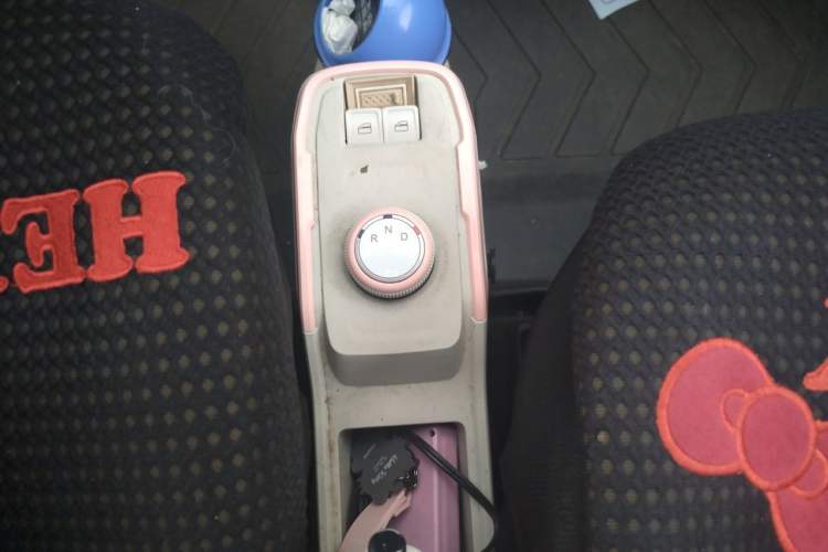 Used Chery QQ Ice Cream 2022 Taohuanxi Sweet Peach Edition Gear Lever
