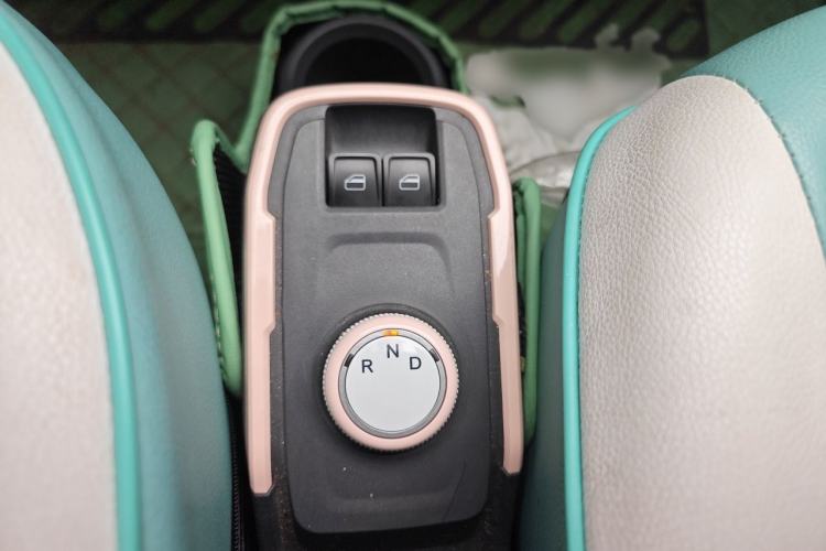 Used Chery QQ Ice Cream 2022 120km Conical Shape Lithium Iron Phosphate Gear Lever