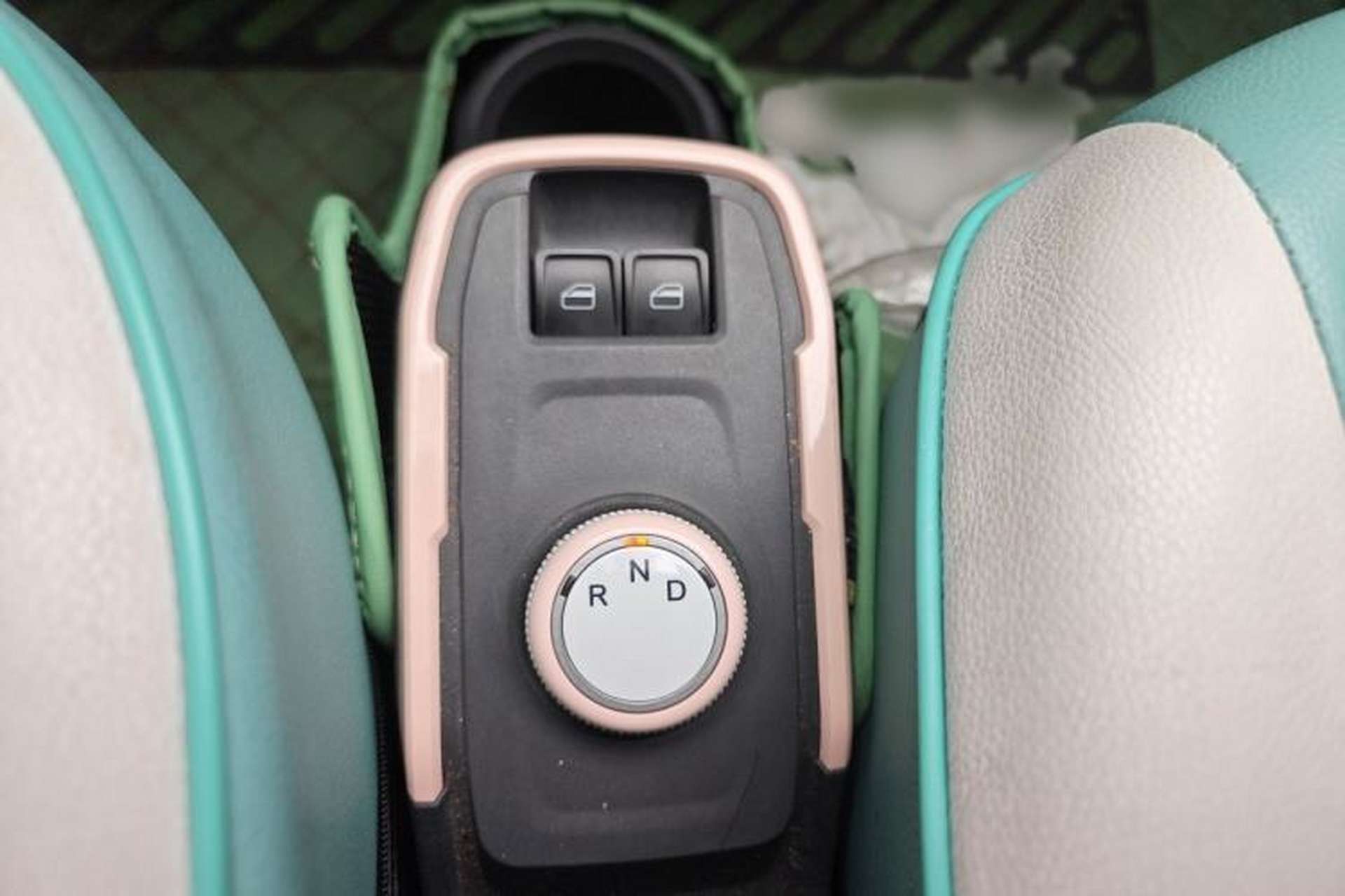 Used Chery QQ Ice Cream 2022 120km Conical Shape Lithium Iron Phosphate Gear Lever