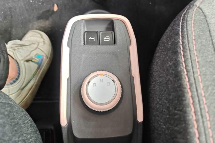 Used Chery QQ Ice Cream 2022 Pudding Model Gear Lever