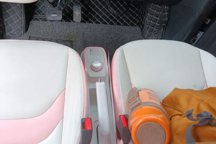 Used Chery QQ Ice Cream 2022 Taohuanxi Sweet Peach Edition Gear Lever