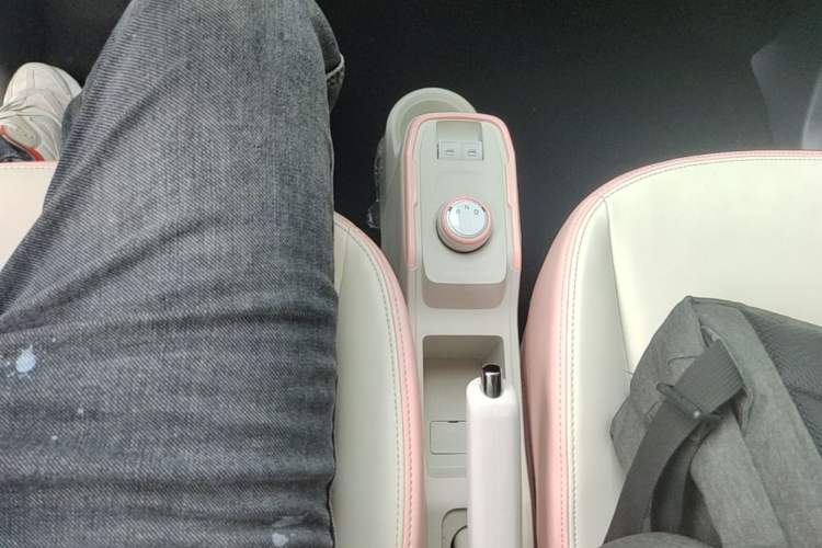 Used Chery QQ Ice Cream 2022 Taohuanxi Sweet Peach Edition Gear Lever