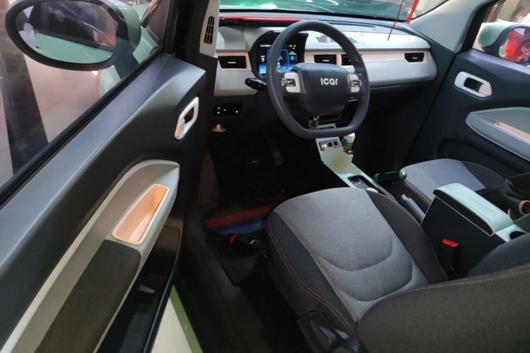 Used Chery QQ Ice Cream 2022 170km Sundae Phosphate Lithium-Ion Driver Seat