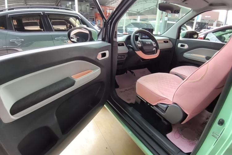 Used Chery QQ Ice Cream 2022 170km Sundae Phosphate Lithium-Ion Driver Seat