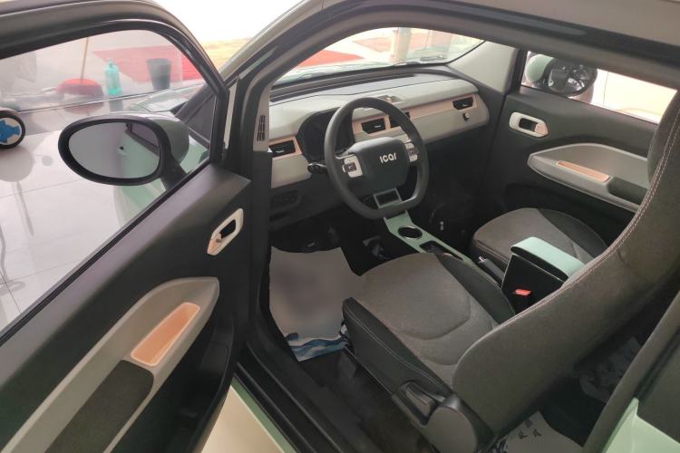 Used Chery QQ Ice Cream 2022 170km Sundae Phosphate Lithium-Ion Driver Seat