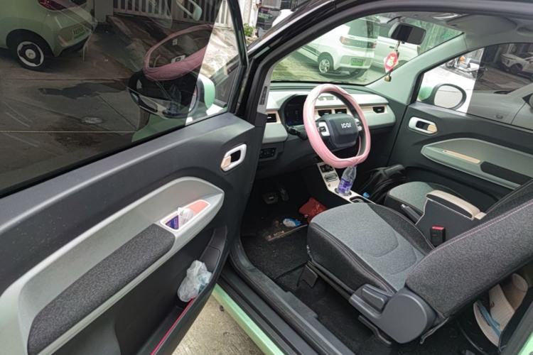 Used Chery QQ Ice Cream 2022 120km Conical Shape Lithium Iron Phosphate Driver Seat