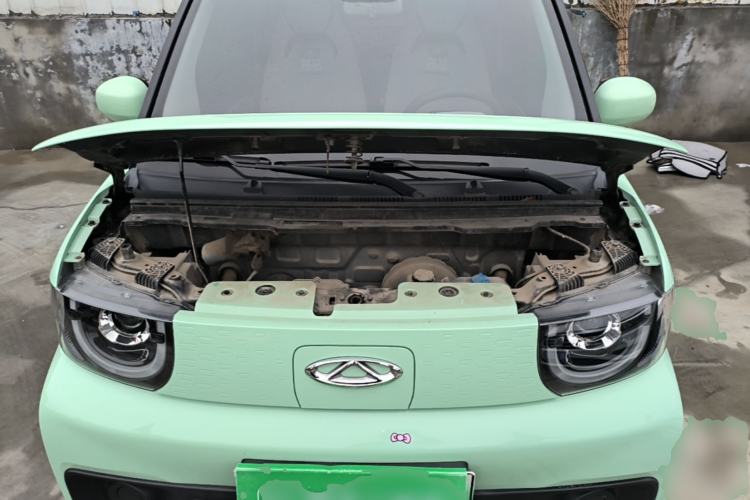 Used Chery QQ Ice Cream 2022 120km Conical Shape Lithium Iron Phosphate Engine Bay