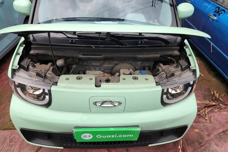 Used Chery QQ Ice Cream 2022 170km Sundae Phosphate Lithium-Ion Engine Bay