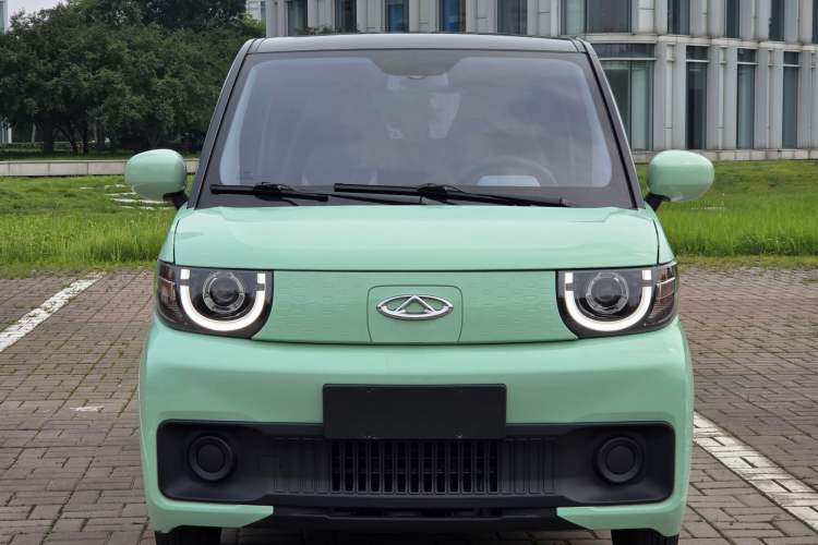 Used Chery QQ Ice Cream 2022 170km Sundae Phosphate Lithium-Ion Exterior 1