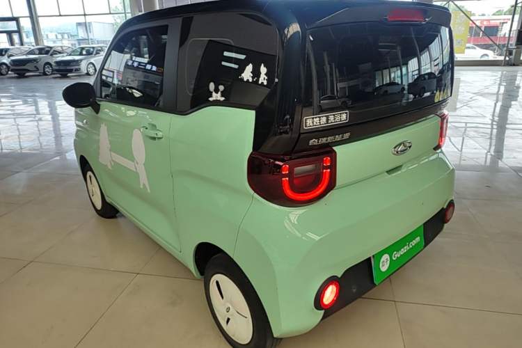 Used Chery QQ Ice Cream 2022 120km Conical Shape Lithium Iron Phosphate Exterior 2