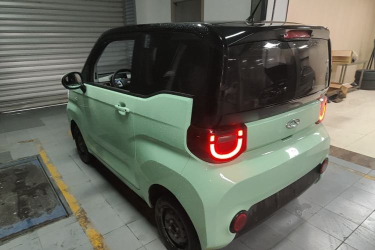 Used Chery QQ Ice Cream 2022 120km Conical Shape Lithium Iron Phosphate Exterior 2