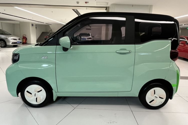 Used Chery QQ Ice Cream 2022 170km Sundae Phosphate Lithium-Ion Exterior 3