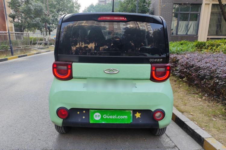 Used Chery QQ Ice Cream 2022 120km Conical Shape Lithium Iron Phosphate Exterior 4