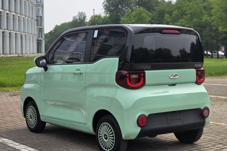 Used Chery QQ Ice Cream 2022 170km Sundae Phosphate Lithium-Ion Exterior 5