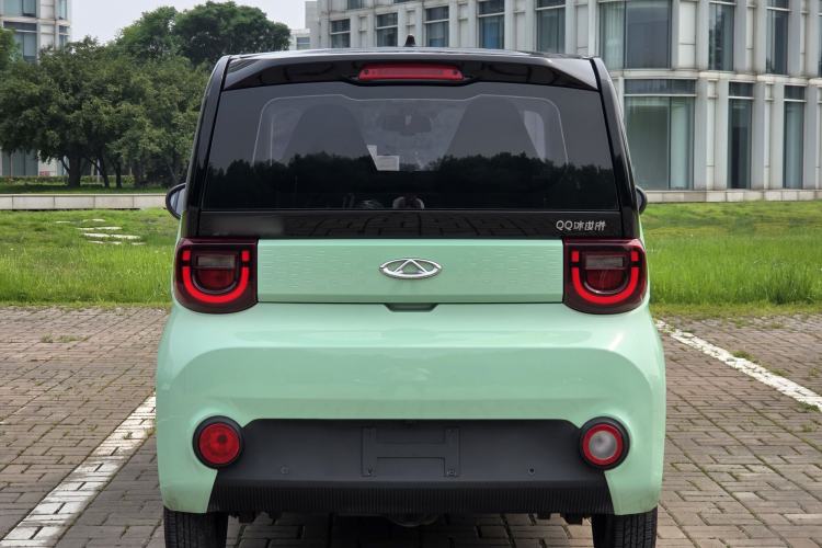 Used Chery QQ Ice Cream 2022 170km Sundae Phosphate Lithium-Ion Exterior 6