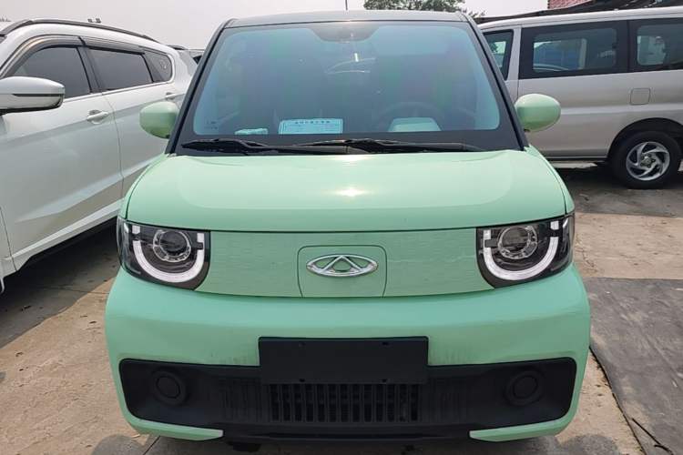 Used Chery QQ Ice Cream 2022 170km Sundae Phosphate Lithium-Ion Front