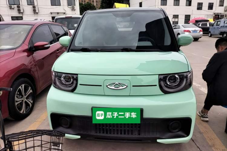 Used Chery QQ Ice Cream 2022 120km Conical Shape Lithium Iron Phosphate Front
