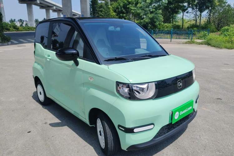 Used Chery QQ Ice Cream 2022 170km Sundae Phosphate Lithium-Ion Front Right 45 Deg