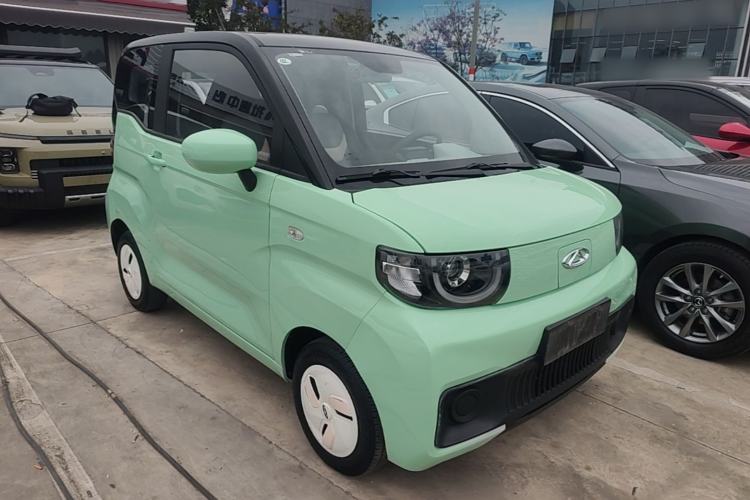 Used Chery QQ Ice Cream 2022 170km Sundae Phosphate Lithium-Ion Front Right 45 Deg