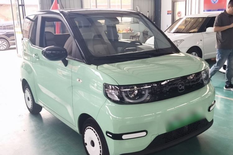 Used Chery QQ Ice Cream 2022 Taohuanxi Sweet Peach Edition Front Right 45 Deg