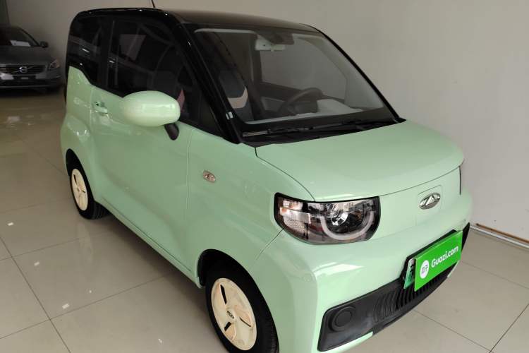 Used Chery QQ Ice Cream 2022 170km Sundae Phosphate Lithium-Ion Front Right 45 Deg