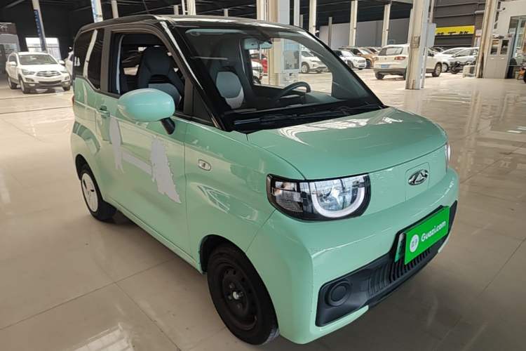 Used Chery QQ Ice Cream 2022 120km Conical Shape Lithium Iron Phosphate Front Right 45 Deg