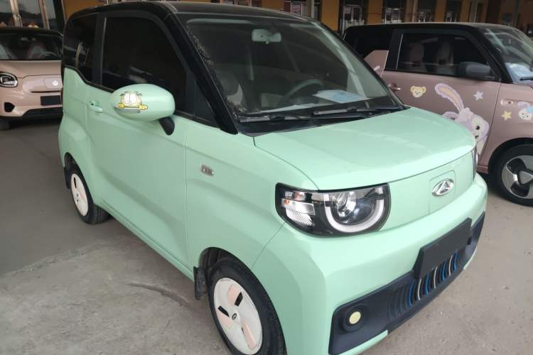 Used Chery QQ Ice Cream 2022 170km Sundae Phosphate Lithium-Ion Front Right 45 Deg