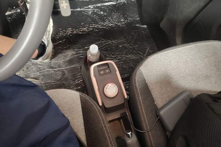 Used Chery QQ Ice Cream 2022 120km Conical Shape Lithium Iron Phosphate Gear Lever