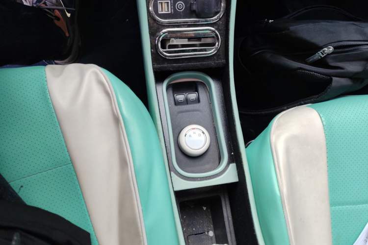 Used Chery QQ Ice Cream 2022 120km Conical Shape Lithium Iron Phosphate Gear Lever