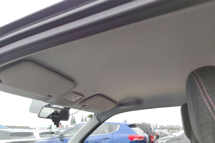 Used Chery QQ Ice Cream 2022 170km Sundae Phosphate Lithium-Ion Headliner