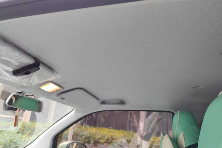 Used Chery QQ Ice Cream 2022 120km Conical Shape Lithium Iron Phosphate Headliner