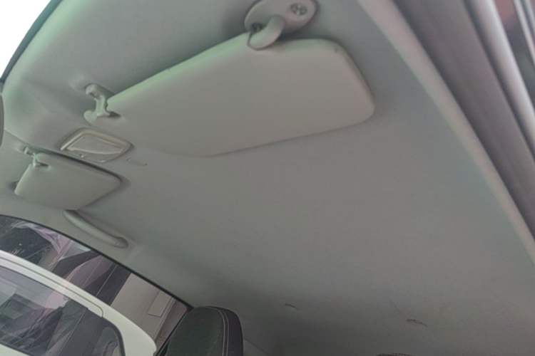 Used Chery QQ Ice Cream 2022 120km Conical Shape Lithium Iron Phosphate Headliner