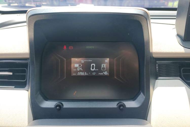 Used Chery QQ Ice Cream 2022 170km Sundae Phosphate Lithium-Ion Instrument Cluster