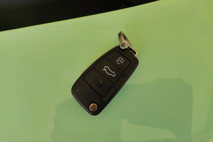 Used Chery QQ Ice Cream 2022 170km Sundae Phosphate Lithium-Ion Interior 1
