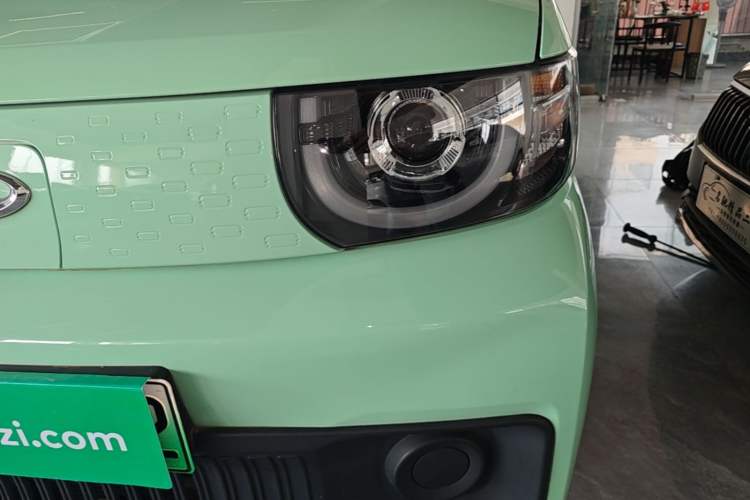 Used Chery QQ Ice Cream 2022 170km Sundae Phosphate Lithium-Ion Left Front Headlight