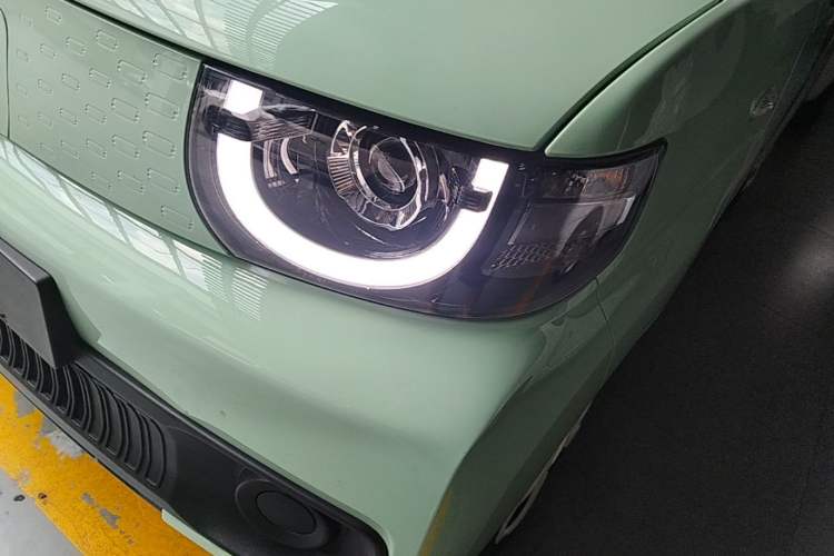 Used Chery QQ Ice Cream 2022 120km Conical Shape Lithium Iron Phosphate Left Front Headlight
