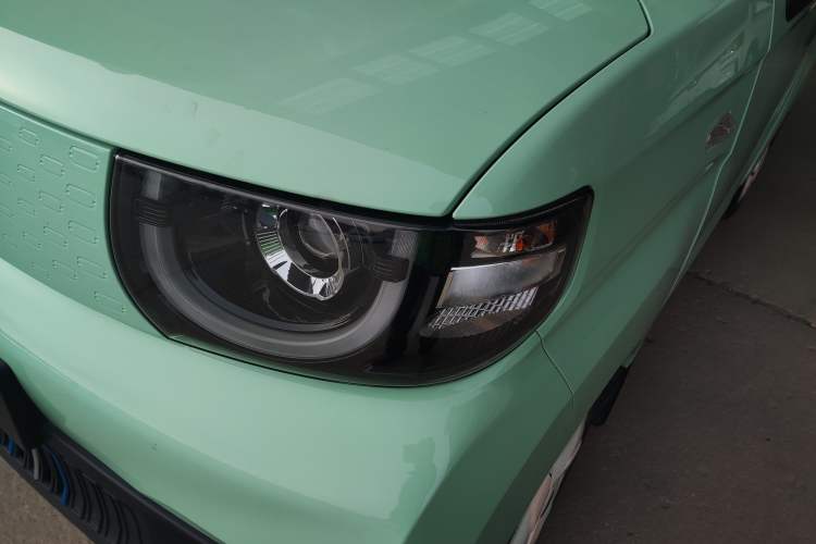 Used Chery QQ Ice Cream 2022 170km Sundae Phosphate Lithium-Ion Left Front Headlight