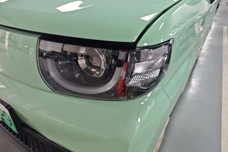 Used Chery QQ Ice Cream 2022 170km Sundae Phosphate Lithium-Ion Left Front Headlight