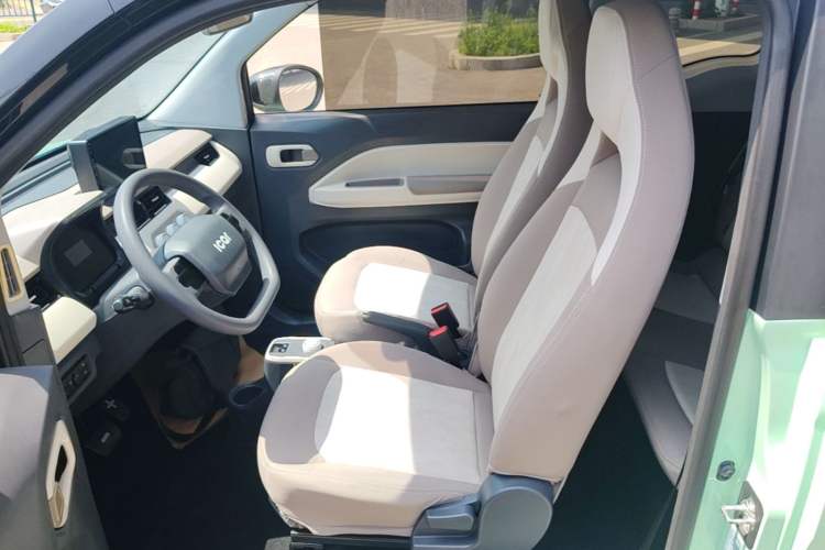 Used Chery QQ Ice Cream 2022 170km Sundae Phosphate Lithium-Ion Left Front Seat